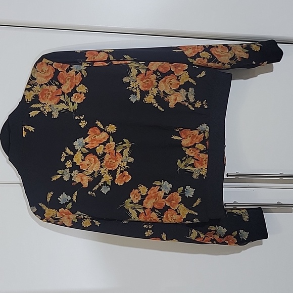 Forever 21 black floral light jacket size Medium - Picture 5 of 8